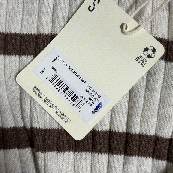 Ana Ribbed V-Neck Sweater Top - Picture 6 of 6